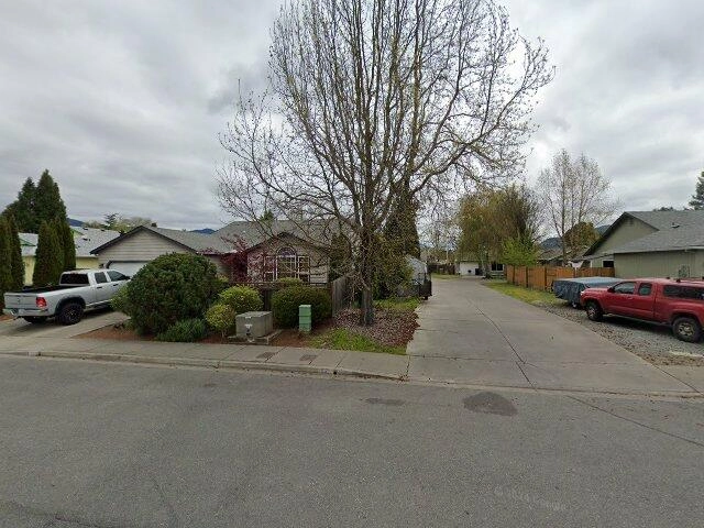 House image located at Grants Pass, OR 97526