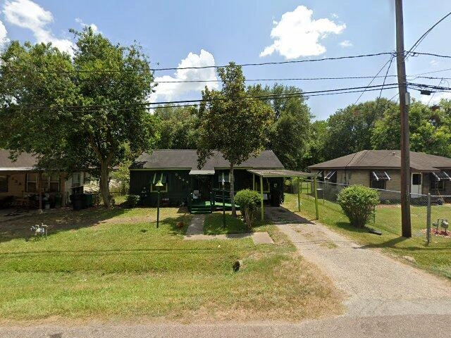 House image located at Houston, TX 77033