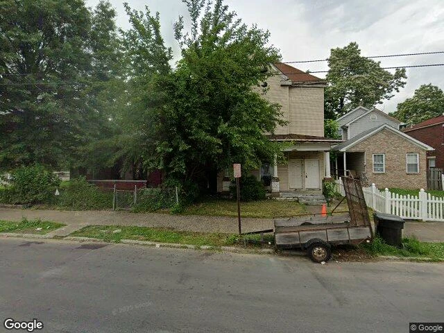 House image located at Louisville, KY 40212