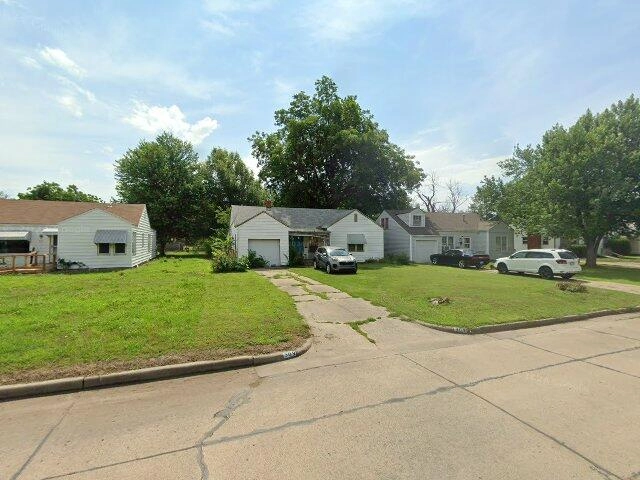 House image located at Waterman, IL 60556