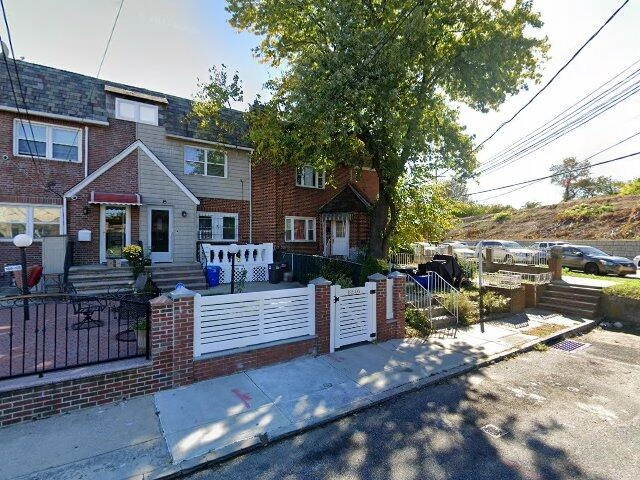 House image located at Saint Albans, NY 11412