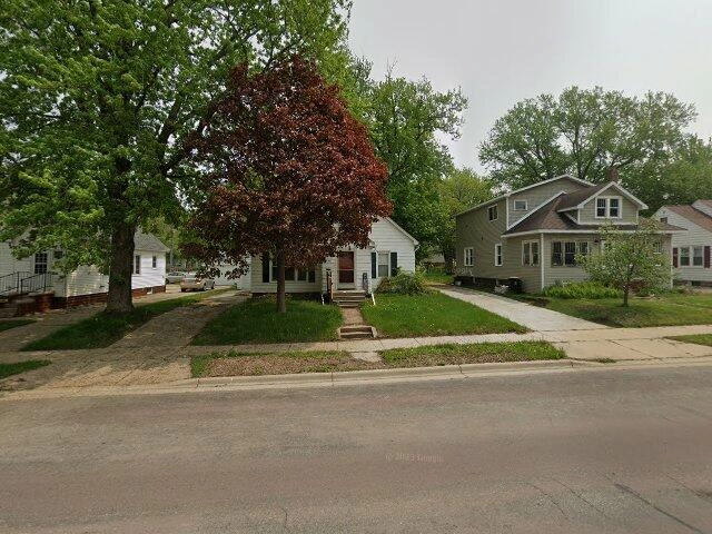 House image located at Fairmont, MN 56031