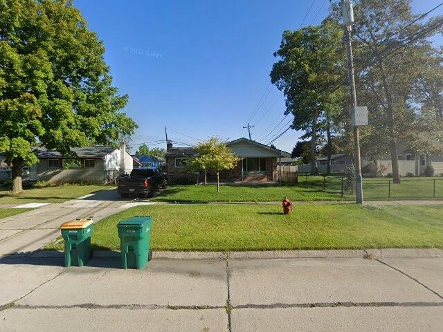 House image located at Romulus, MI 48174