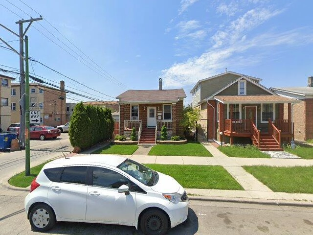 House image located at Chicago, IL 60634