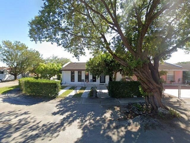 House image located at Miami, FL 33175