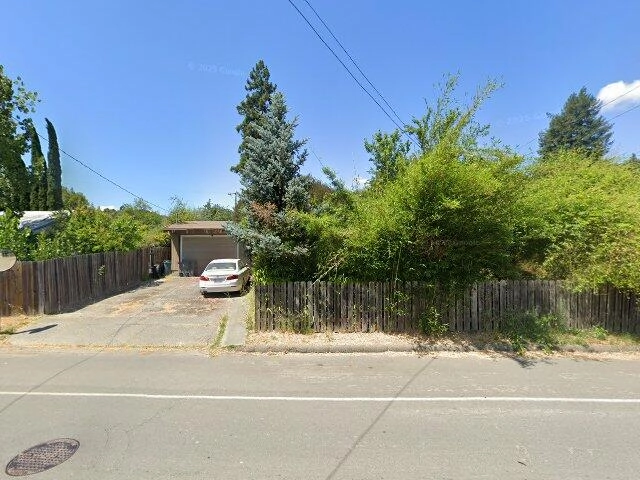 House image located at Redway, CA 95560