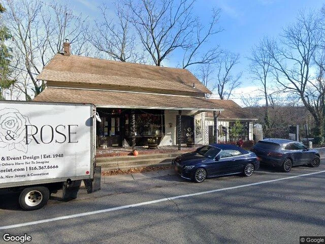 House image located at Woodbury, NY 11797