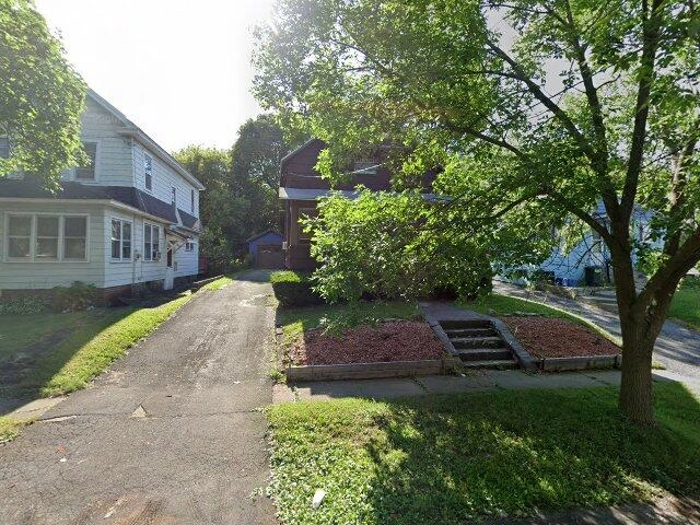 House image located at Syracuse, NY 13206