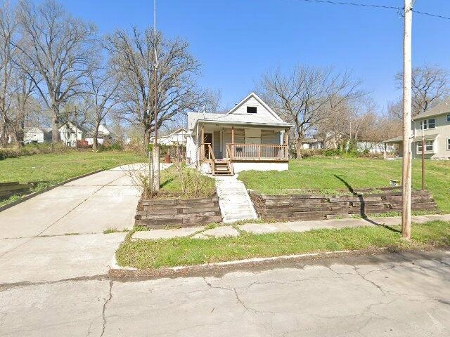 House image located at Kansas City, MO 64127