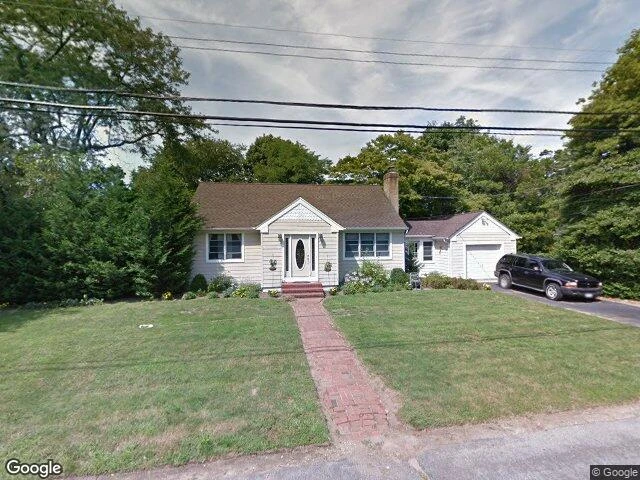 House image located at Islip, NY 11751