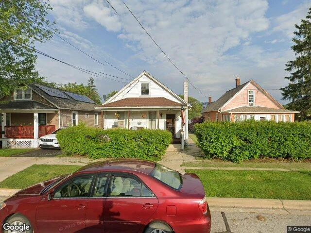 House image located at Aurora, IL 60506