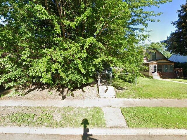 House image located at Minneapolis, MN 55406