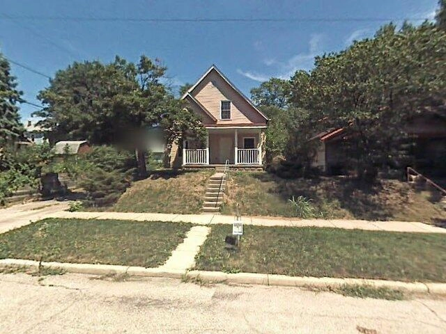 House image located at Indianapolis, IN 46201