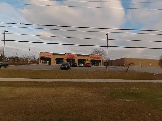 House image located at Round Lake, IL 60073