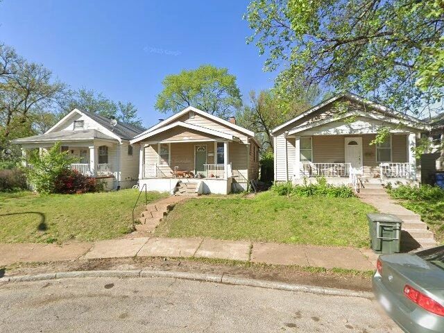 House image located at Saint Louis, MO 63116