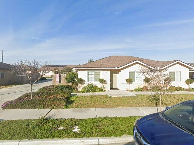 House image located at Porterville, CA 93257