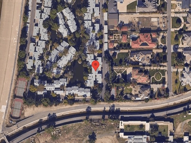 House image located at Lakewood, CA 90715