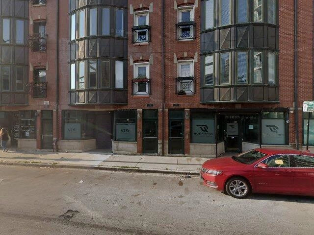 House image located at Chicago, IL 60616