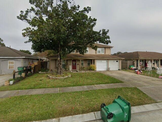 House image located at Gretna, LA 70056