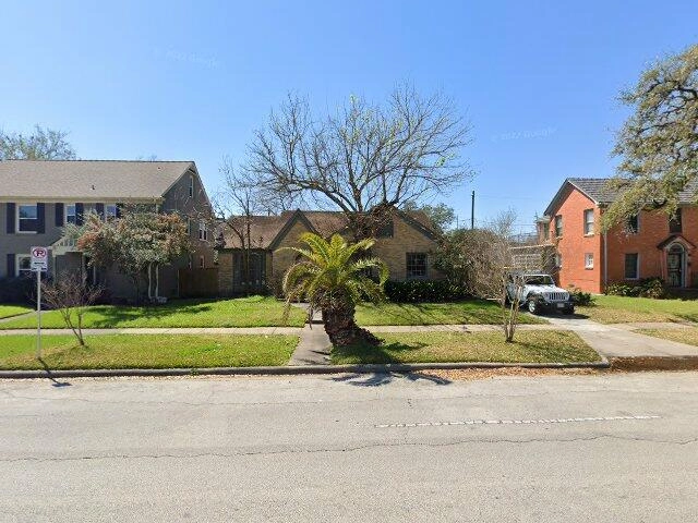 House image located at Houston, TX 77004