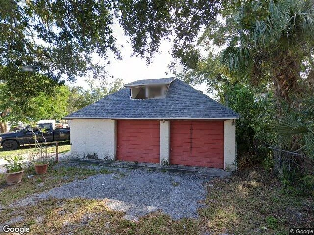 House image located at Saint Petersburg, FL 33713
