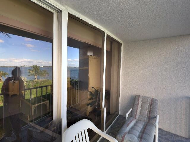 House image located at Saint Petersburg, FL 33715