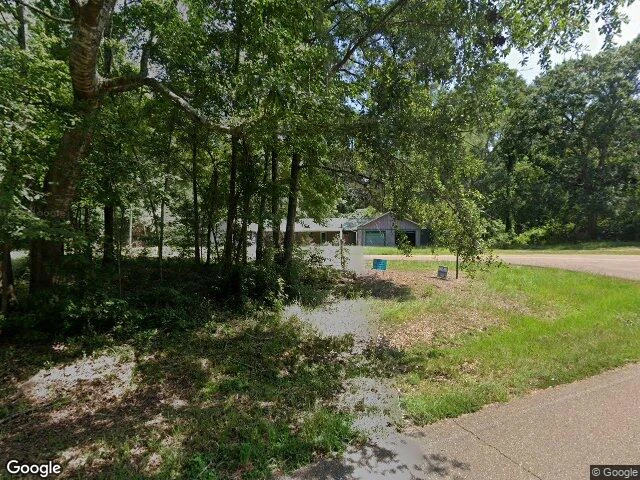 House image located at Hazlehurst, MS 39083