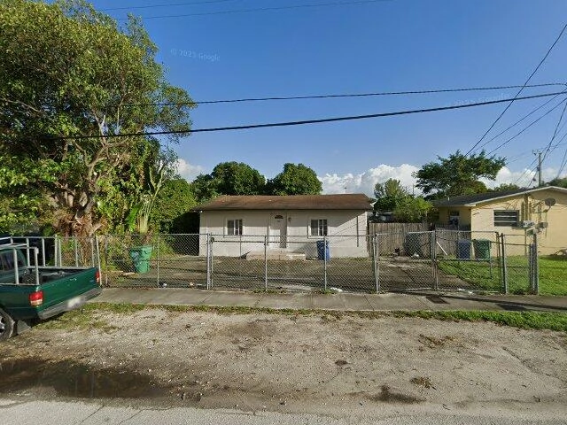 House image located at Miami, FL 33168