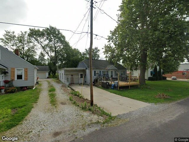 House image located at Mackinaw, IL 61755