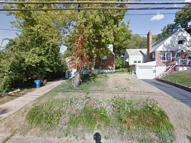 House image located at Saint Louis, MO 63135