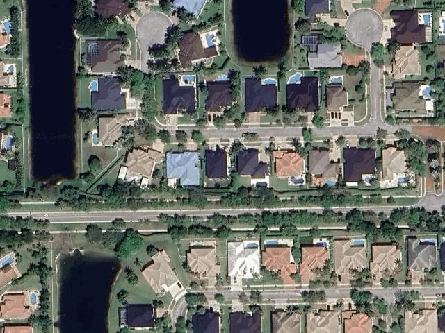 House image located at Hollywood, FL 33029