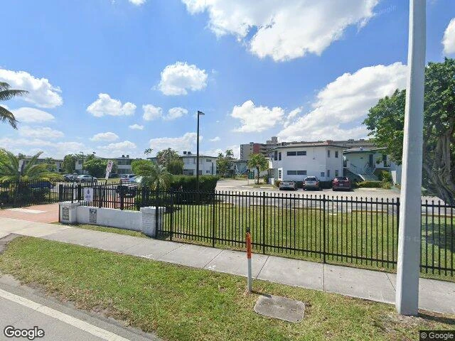 House image located at Miami, FL 33179