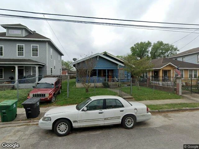 House image located at Houston, TX 77003