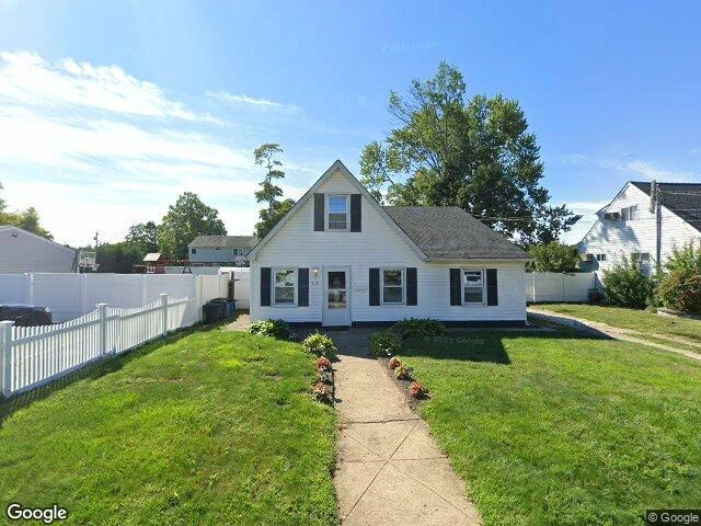 House image located at West Babylon, NY 11704