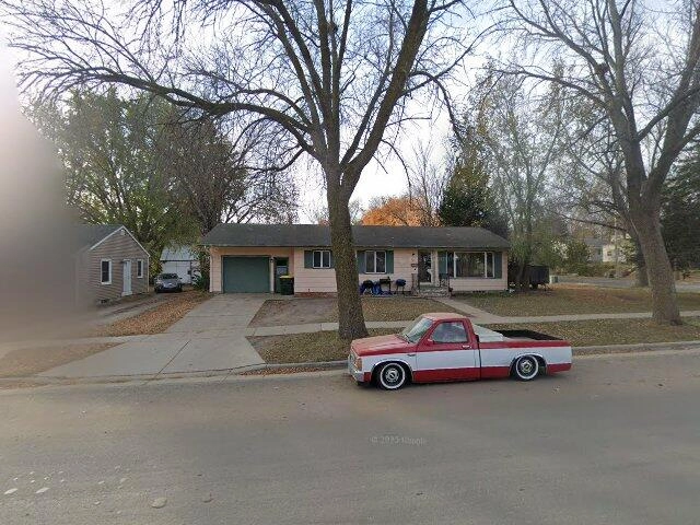 House image located at Willmar, MN 56201