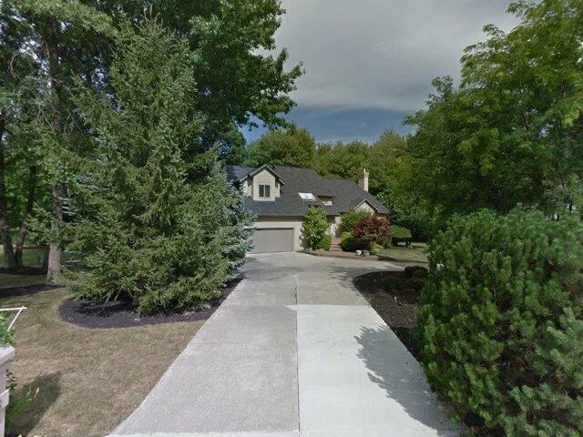 House image located at Girard, OH 44420