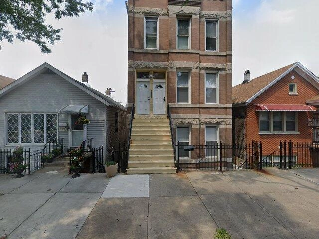 House image located at Chicago, IL 60608