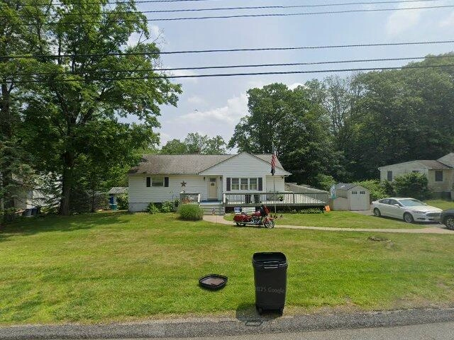 House image located at Sloatsburg, NY 10974