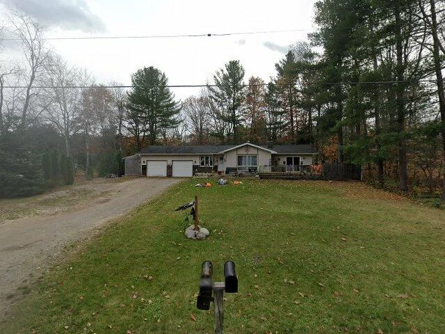 House image located at Gaylord, MI 49735