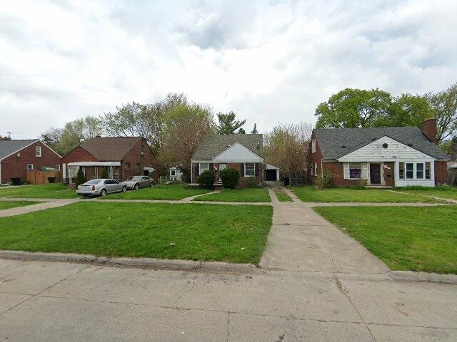 House image located at Detroit, MI 48205