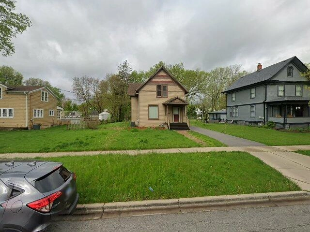 House image located at Aurora, IL 60506