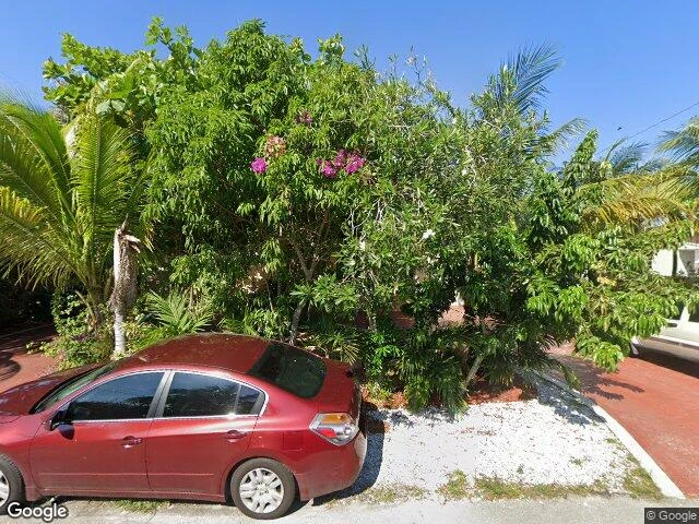 House image located at Miami, FL 33168