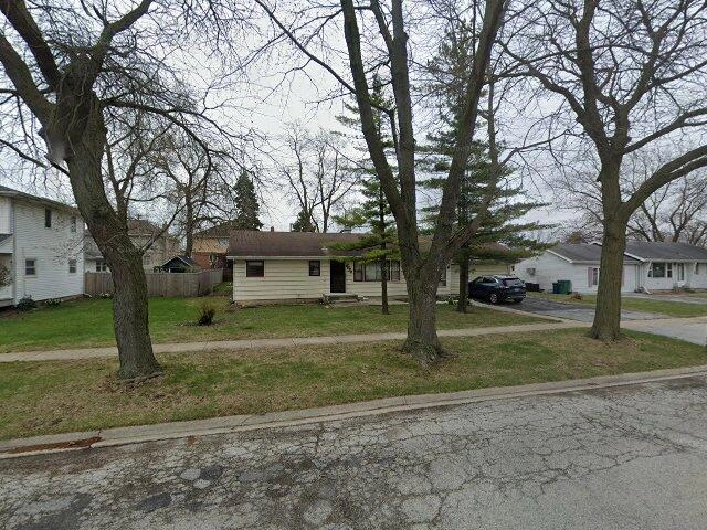 House image located at Burbank, IL 60459
