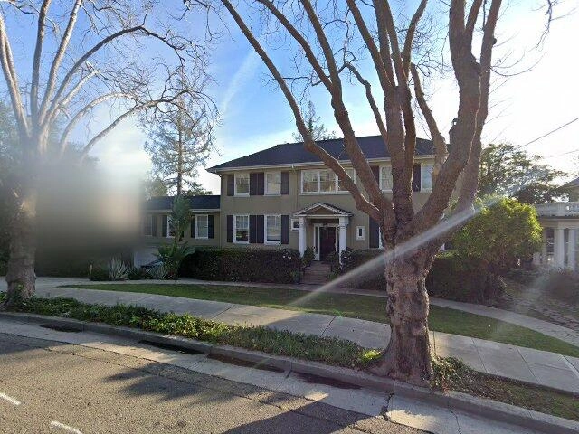 House image located at Oakland, CA 94610