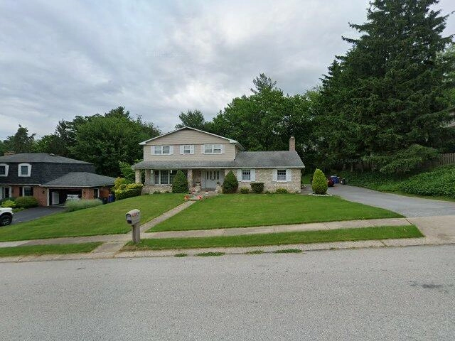 House image located at York, PA 17402