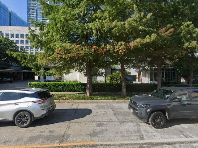 House image located at Dallas, TX 75201