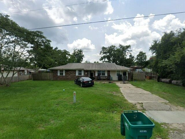 House image located at Cottondale, FL 32431