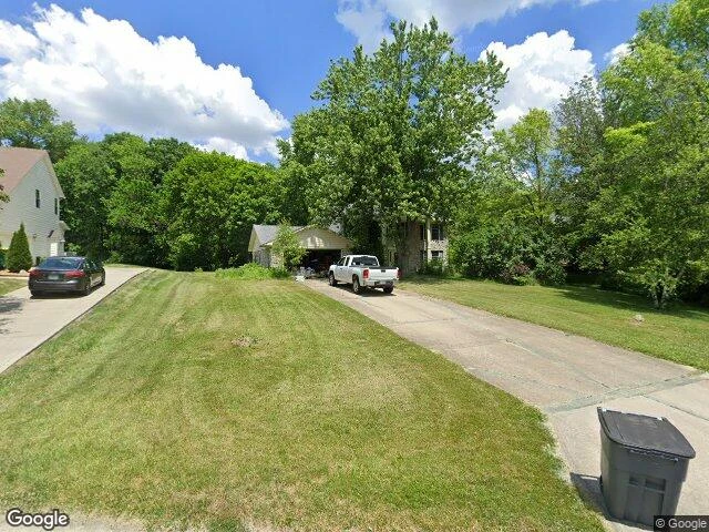 House image located at Zionsville, IN 46077