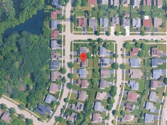 House image located at Round Lake, IL 60073