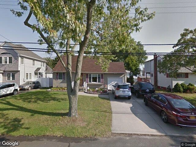 House image located at Lindenhurst, NY 11757